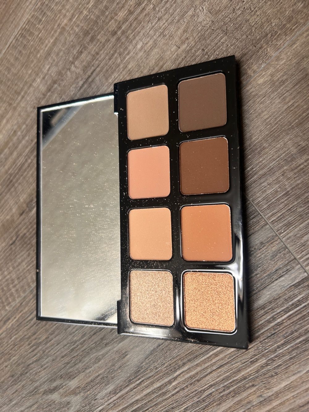 Neutral Matte & Shimmer Eyeshadow Palette - Warm Brown Tones